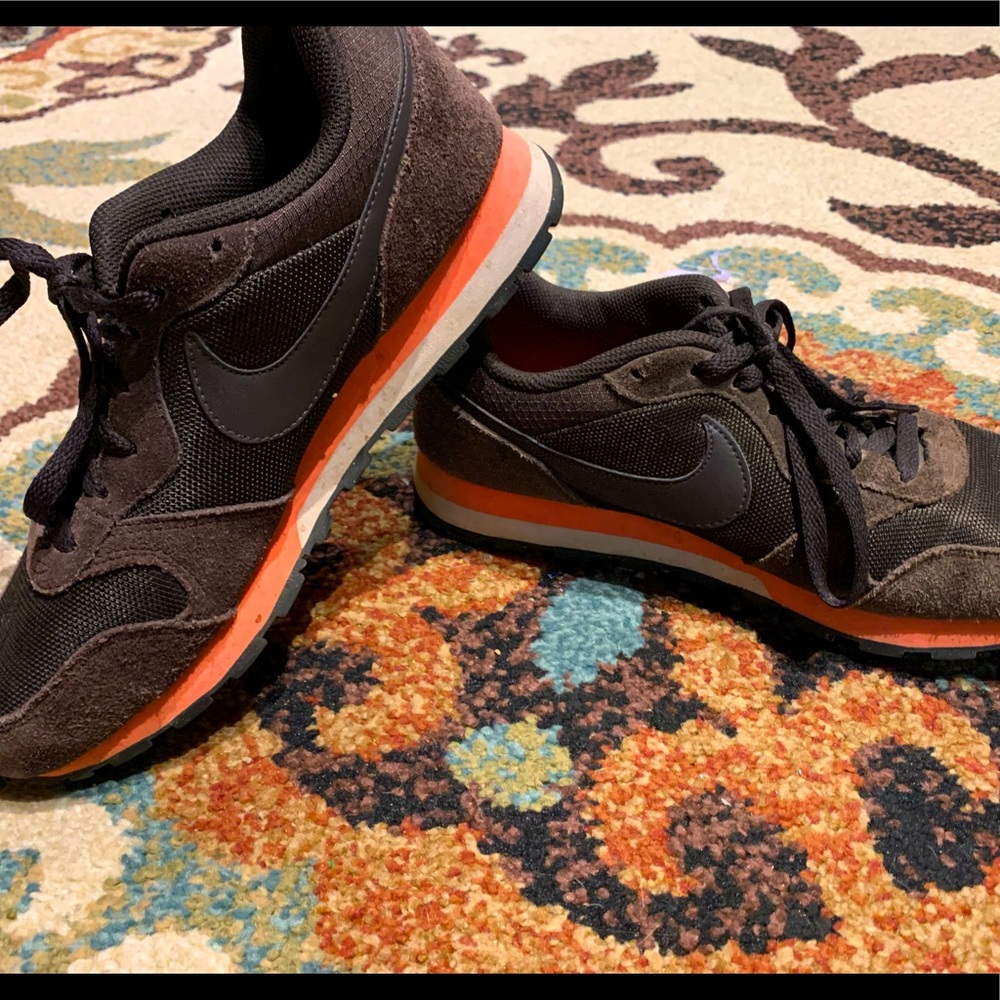 Women’s Nike shoes